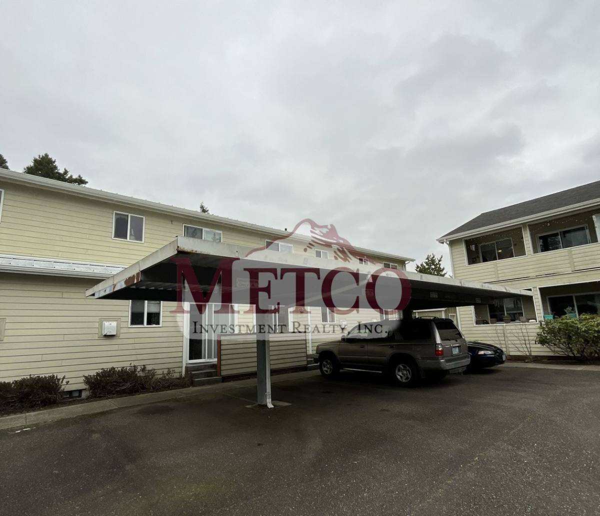 Apartment for rent at 1438 12th St, Florence, OR 97439