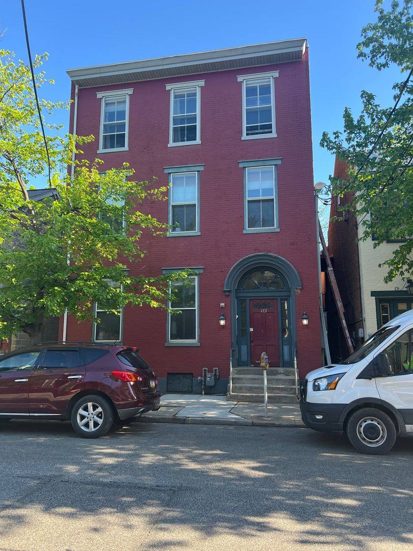 Apartment for rent at 173 & 179 W Louther St, Carlisle, PA 17013