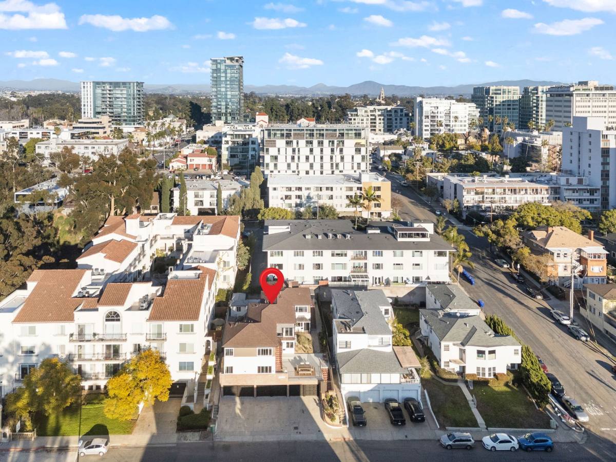 Apartment for rent at 2725-35 First Ave, San Diego, CA 92103