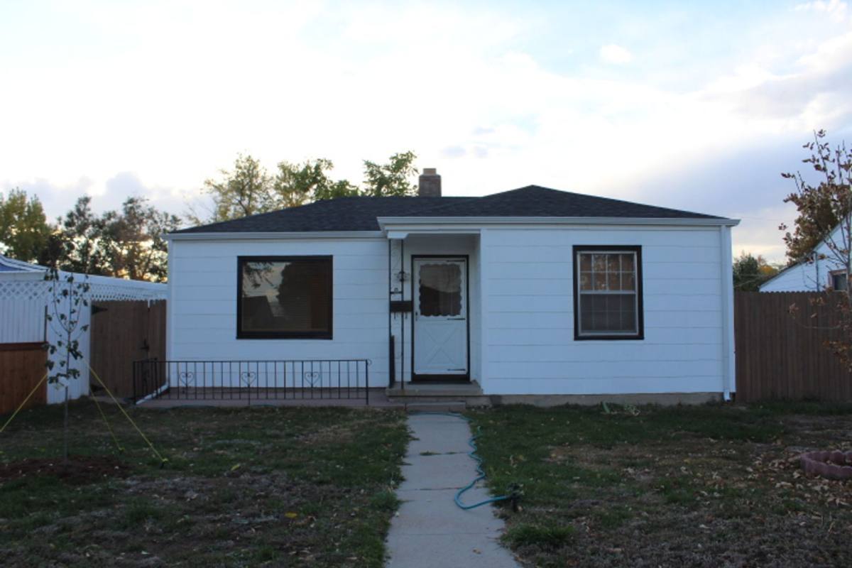 House for rent at 939 Grove St, Denver, CO 80204