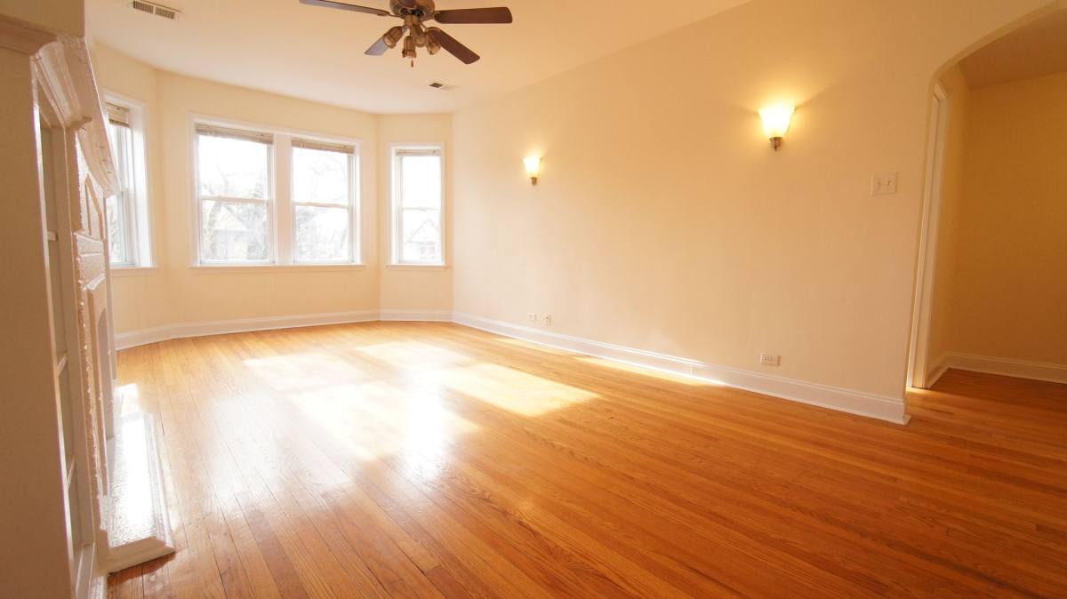 Apartment for rent at 3428-30 W Parker, Chicago, IL 60647