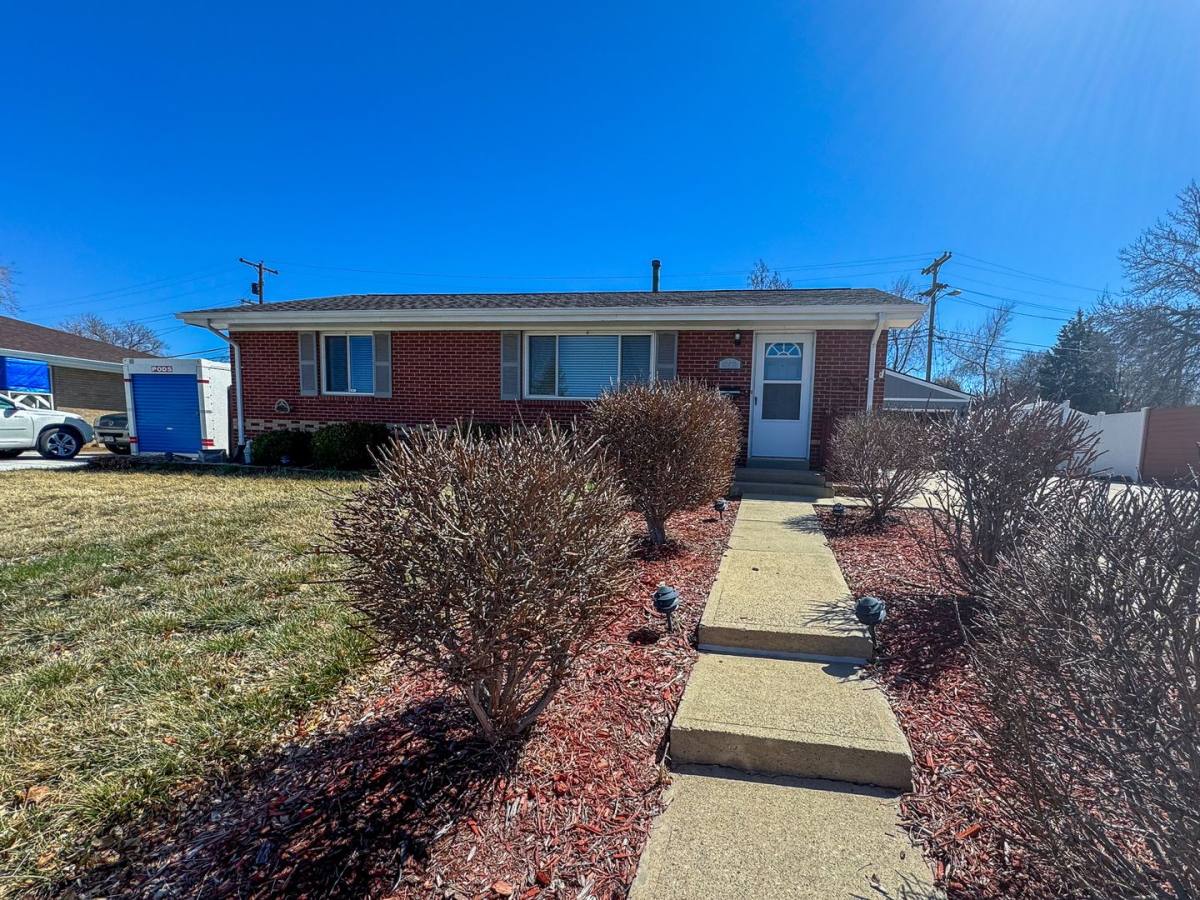 House for rent at 8282 Navajo St, Denver, CO 80221