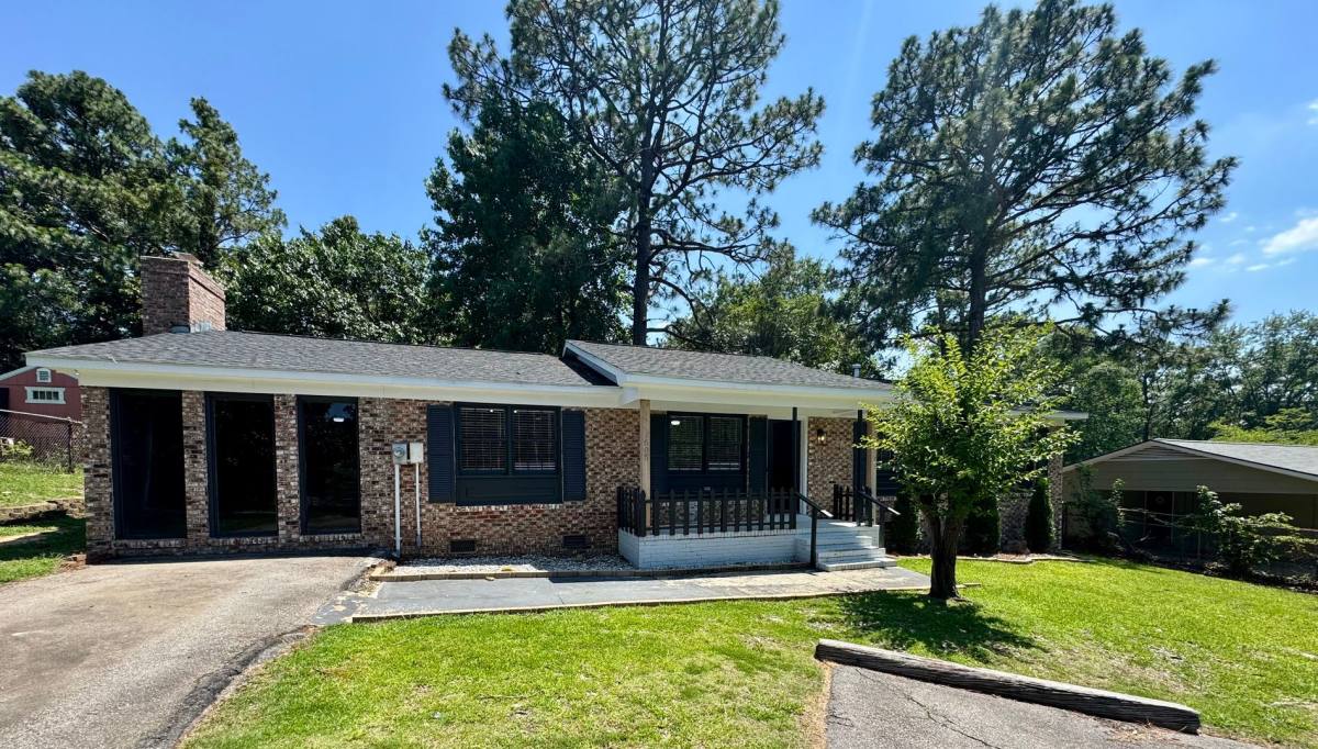 House for rent at 7605 Jennings Lane, Fayetteville, NC 28303