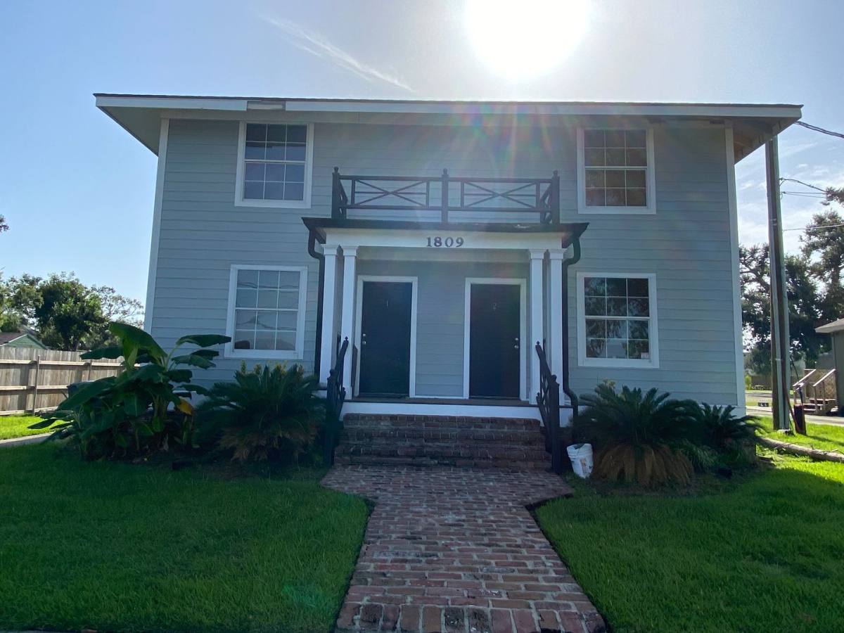 Apartment for rent at 1809 Ryan St, Lake Charles, LA 70601