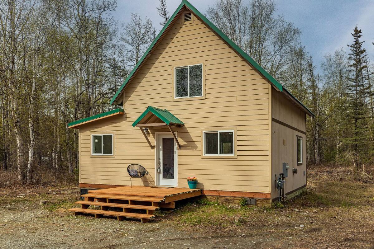 House for rent at 5005 E Big Rock Dr, Wasilla, AK 99654