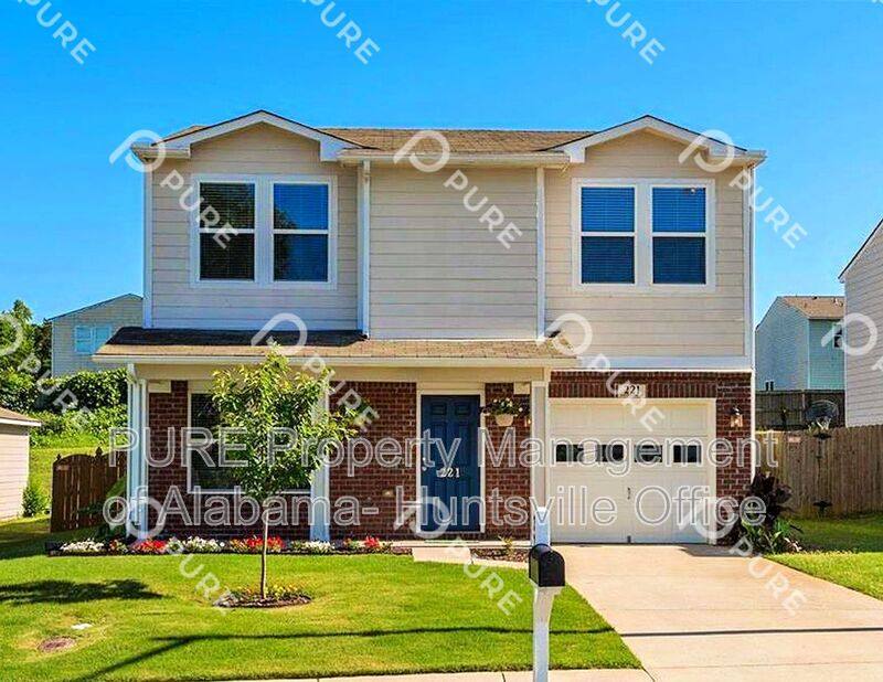 House for rent at 221 Whitestone Dr, Huntsville, AL 35810