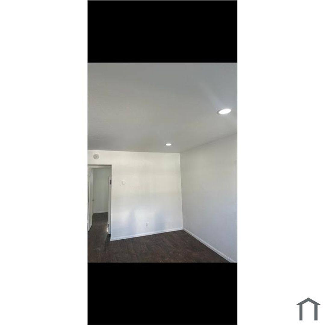 Apartment for rent at 150 N Calaveras St, Fresno, CA 93701