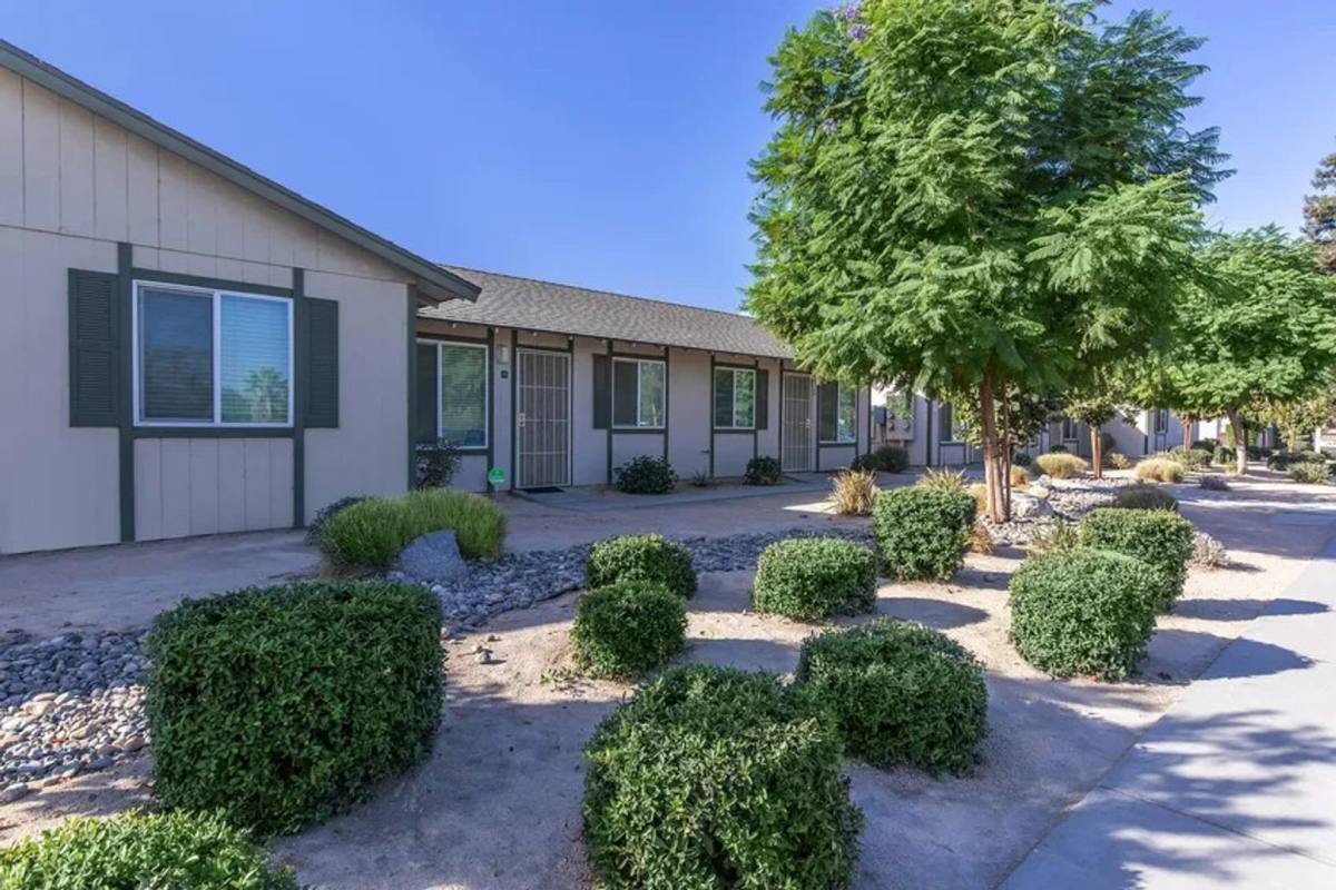Apartment for rent at 4419 Belle Terrace, Bakersfield, CA 93309