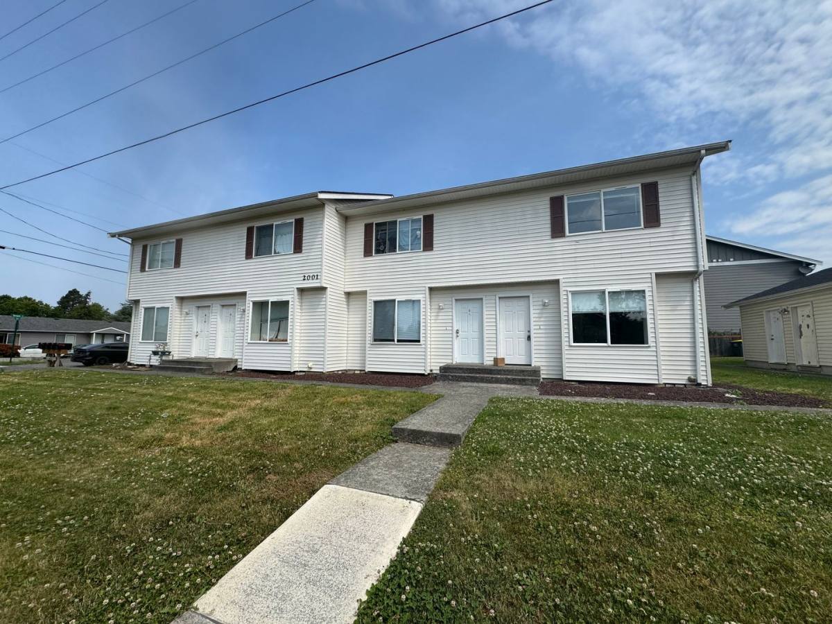 Apartment for rent at 2001 Texas St, Bellingham, WA 98229