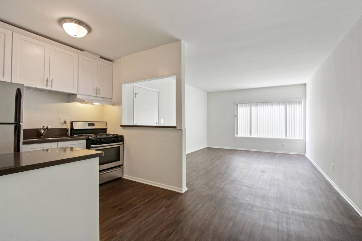 Apartment for rent at 1432 16th St, Santa Monica, CA 90404