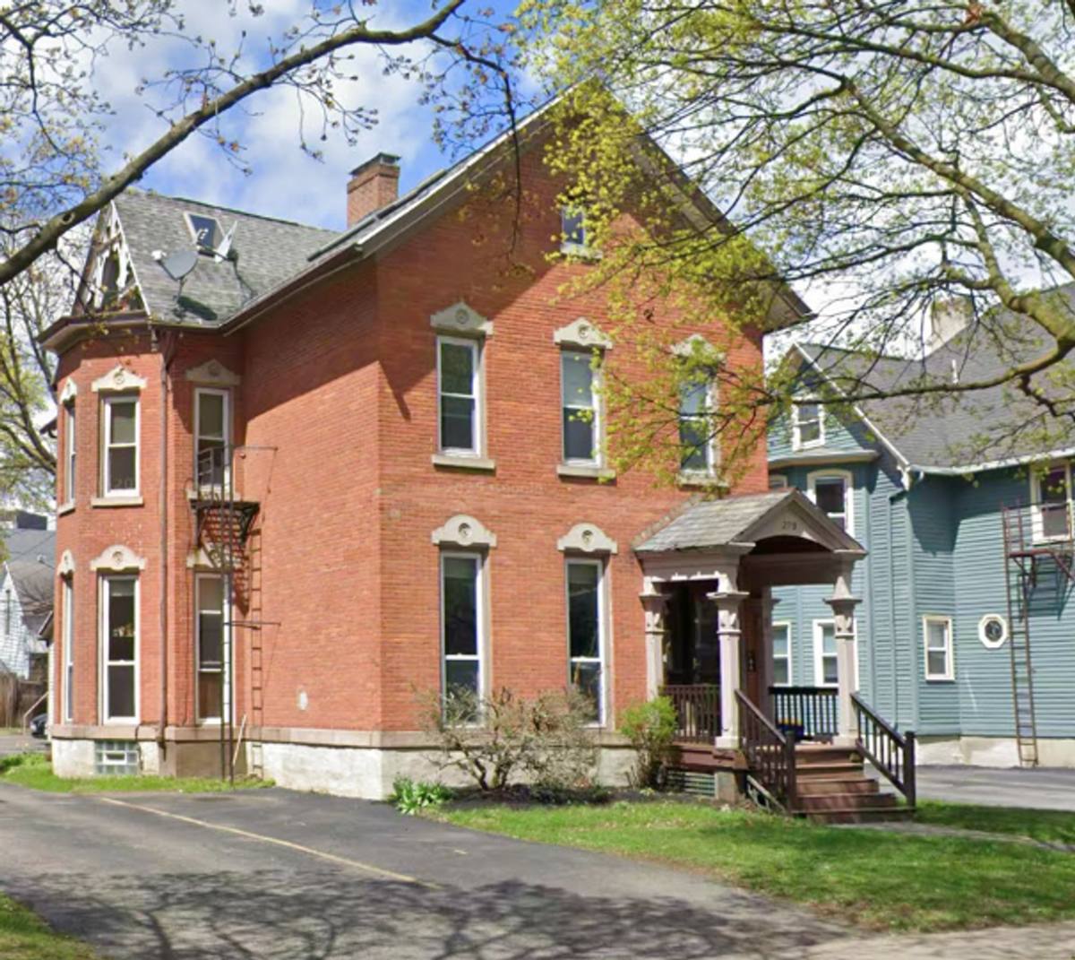 Apartment for rent at 273 Meigs St, Rochester, NY 14607