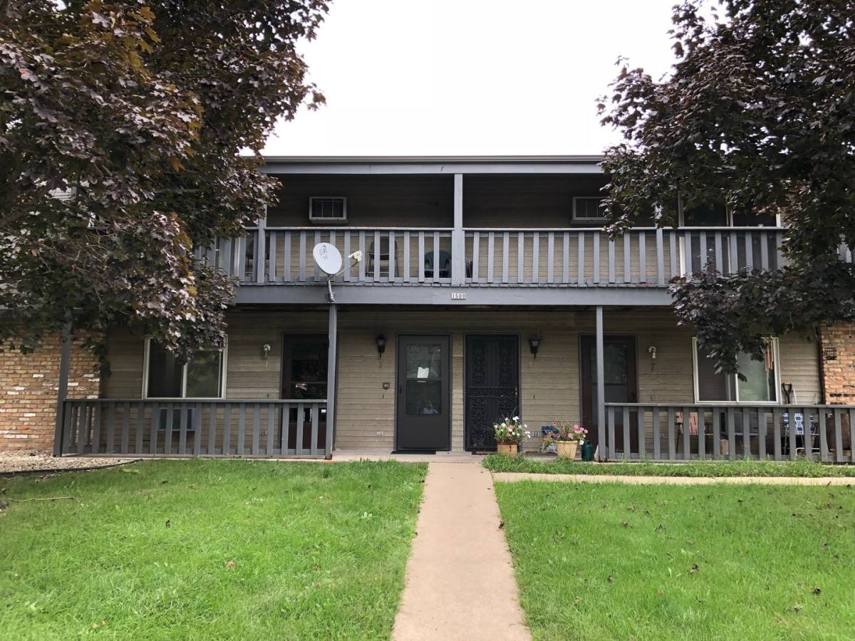 Apartment for rent at 1500 S 116th St, Milwaukee, WI 53214