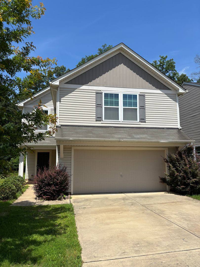 House for rent at 3857 Streamside Dr, Gastonia, NC 28056