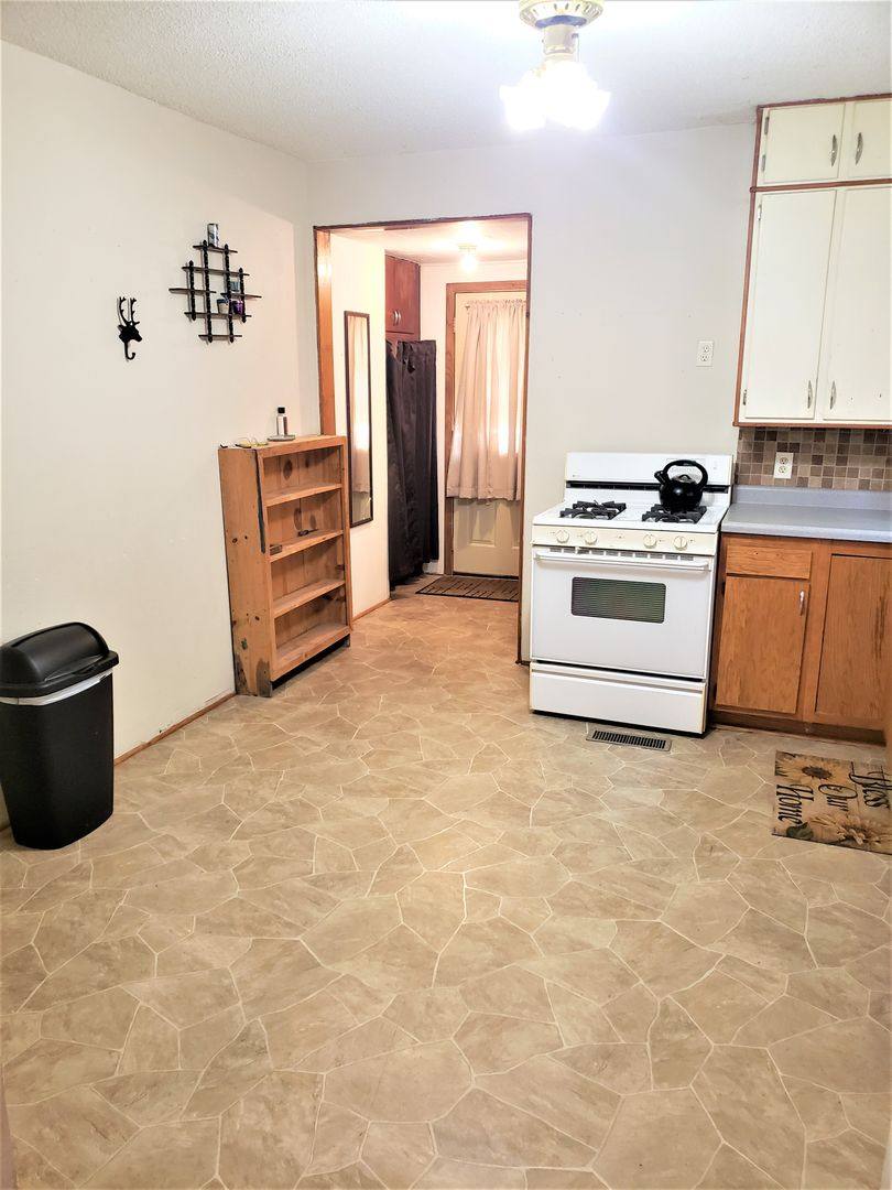 House for rent at 608 Franklin St, Kewanee, IL 61443