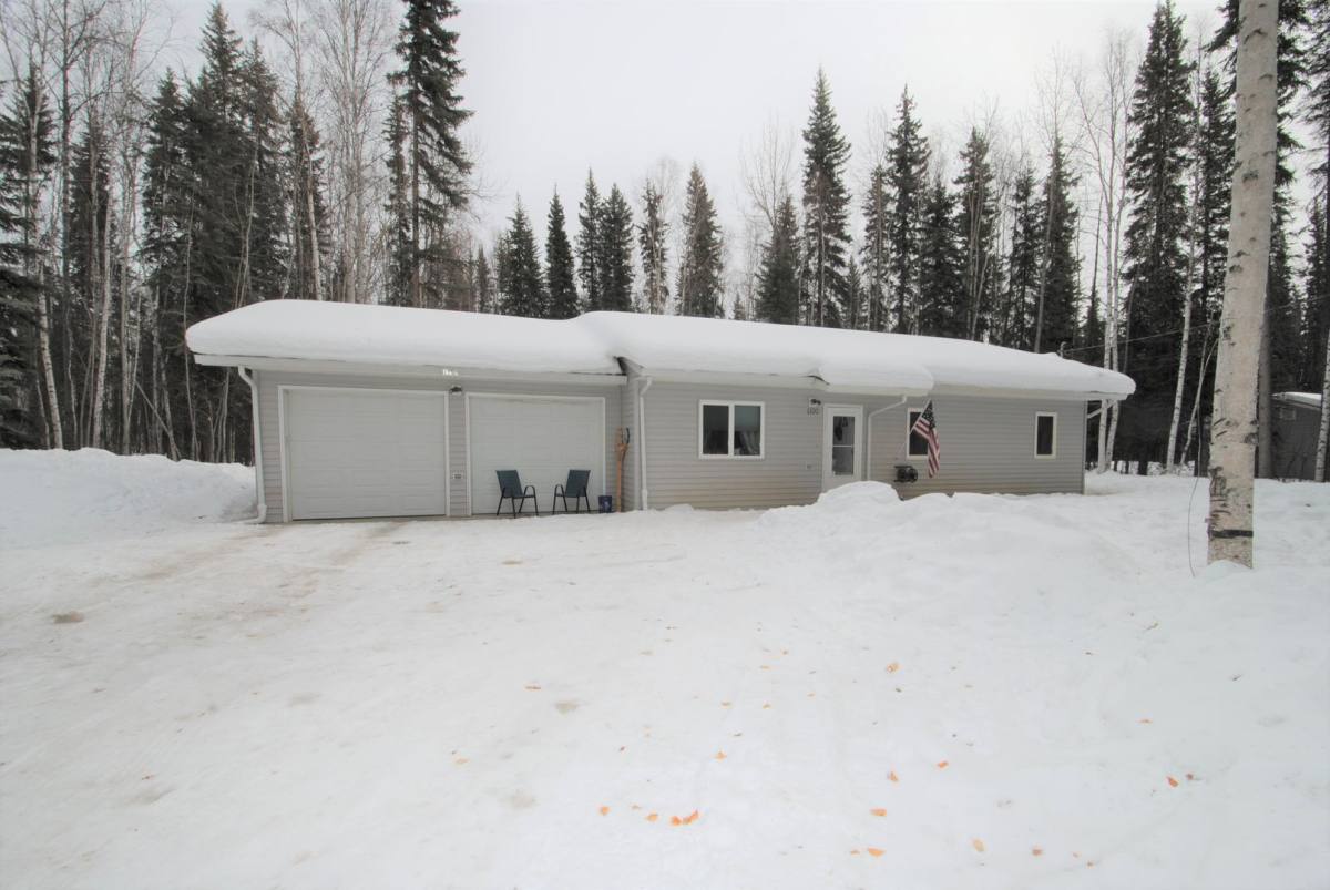 1100 Lolla Mae St, North Pole, AK 99705