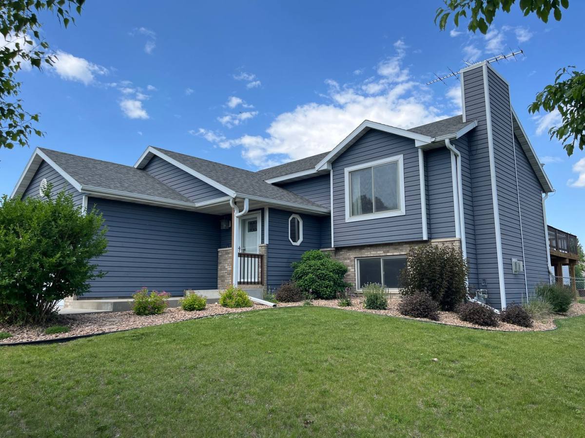 House for rent at 5918 Shetland Dr NW, Rochester, MN 55901