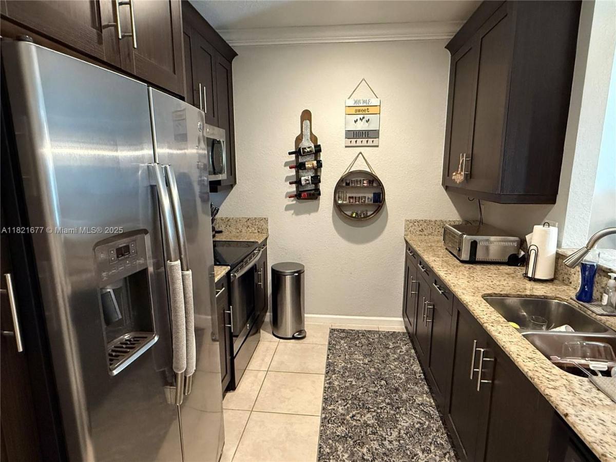 Townhouse for rent at 5855 Monterra Club Dr, Lake Worth, FL 33463