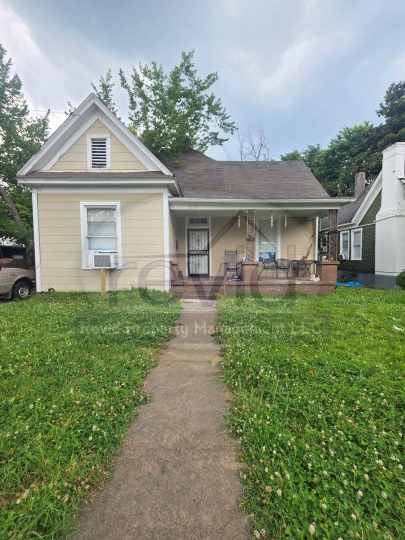 House for rent at 2158 Harbert, Memphis, TN 38104