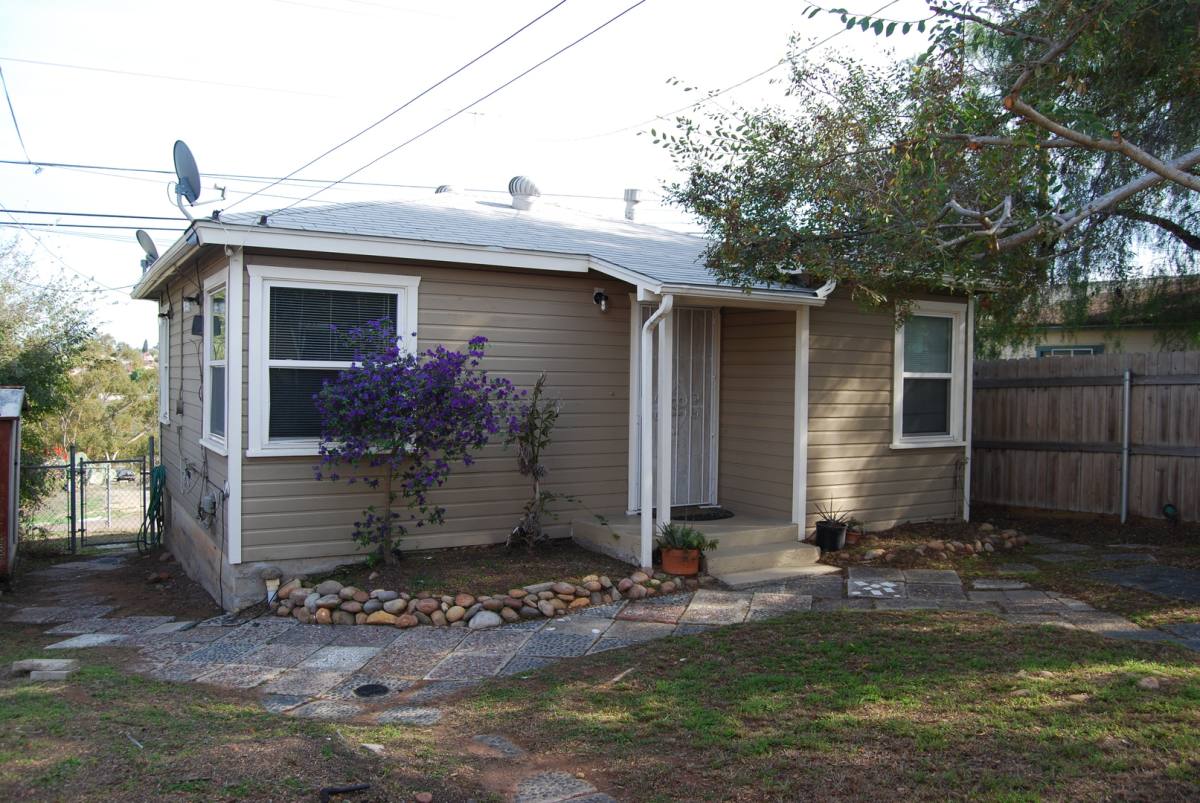 House for rent at 3029 Vancouver Ave, San Diego, CA 92104