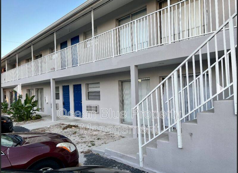 Apartment for rent at 1947 Ricardo Ave #2, Fort Myers, FL 33901