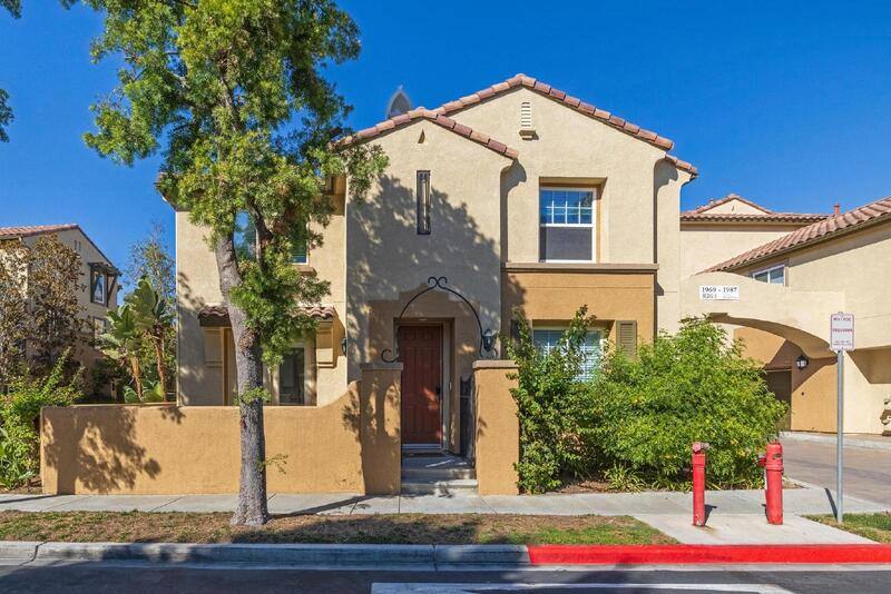 Townhouse for rent at 1969 Caminito De La Cruz, Chula Vista, CA 91913
