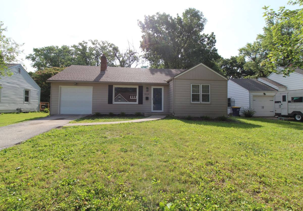 House for rent at 5529 Barkley, Mission, KS 66202