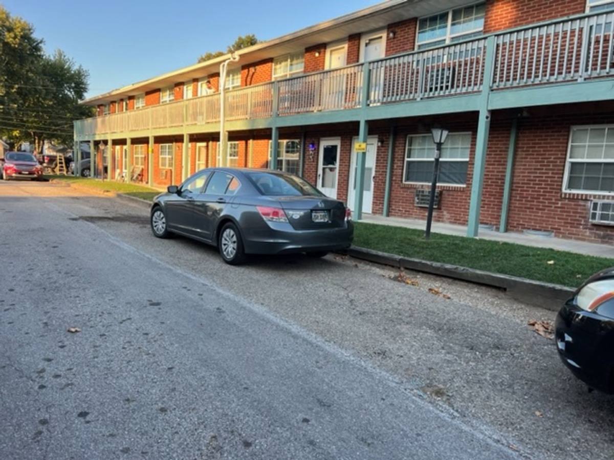 Apartment for rent at 133 W Sixth Ave, Lancaster, OH 43130