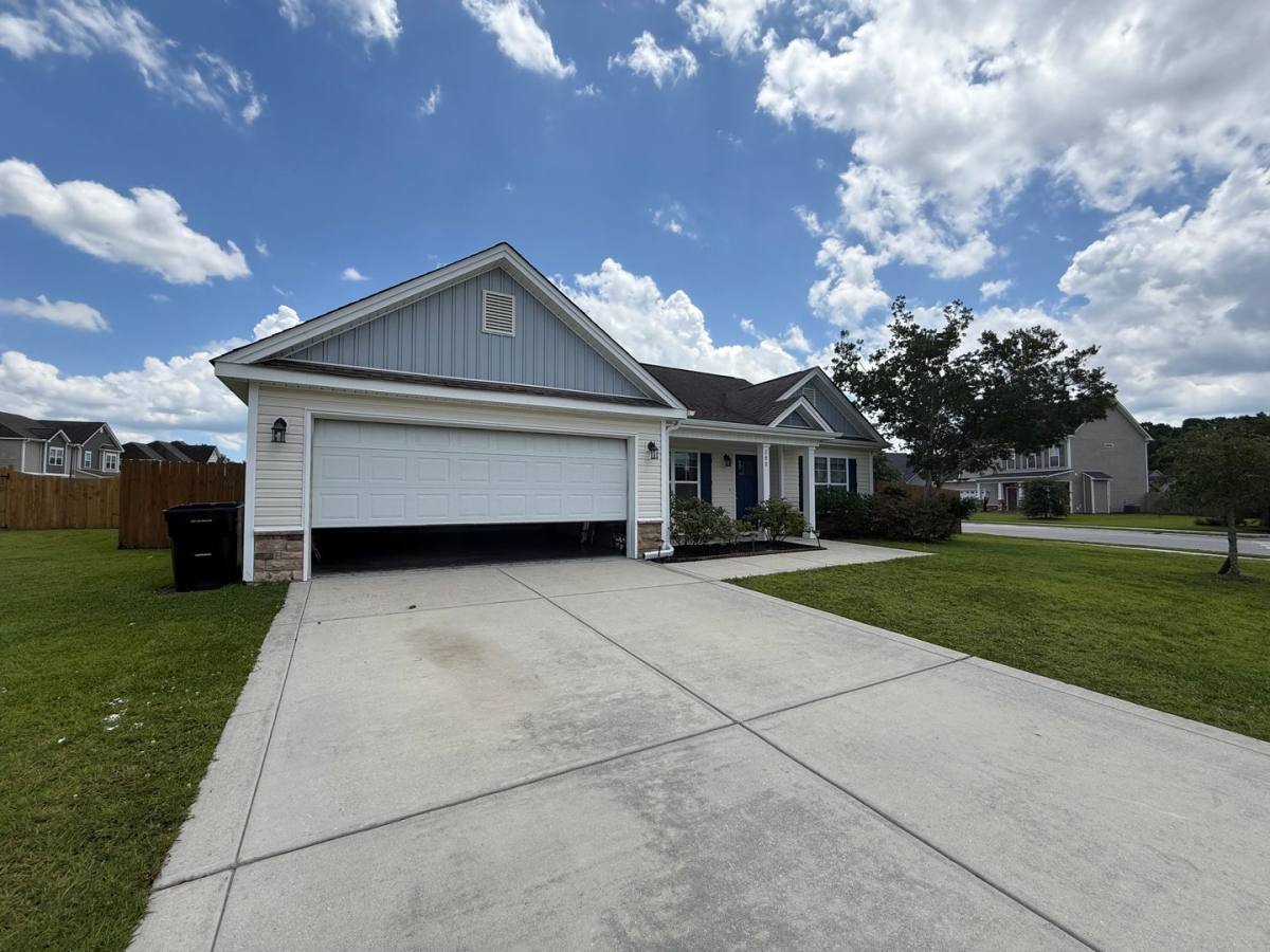 House for rent at 100 Stonewater Lane, Jacksonville, NC 28546