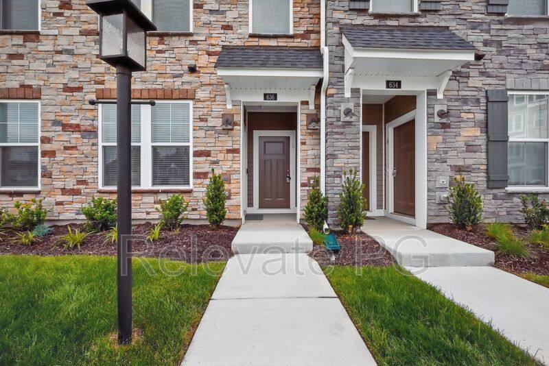 Apartment for rent at 636 Brookwood Glen Terrace #B, Glen Allen, VA 23060