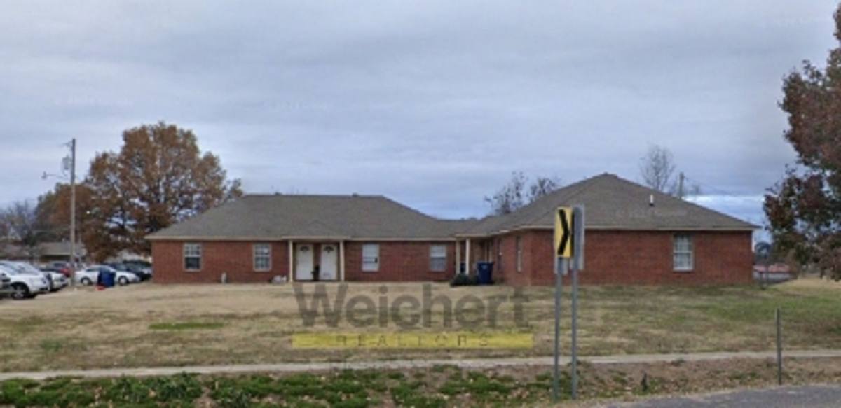 Apartment for rent at 506 N 3rd St, Marmaduke, AR 72443