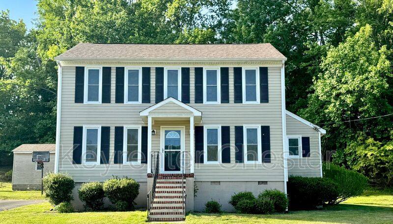 House for rent at 11019 Sassafras Dr, Hopewell, VA 23860