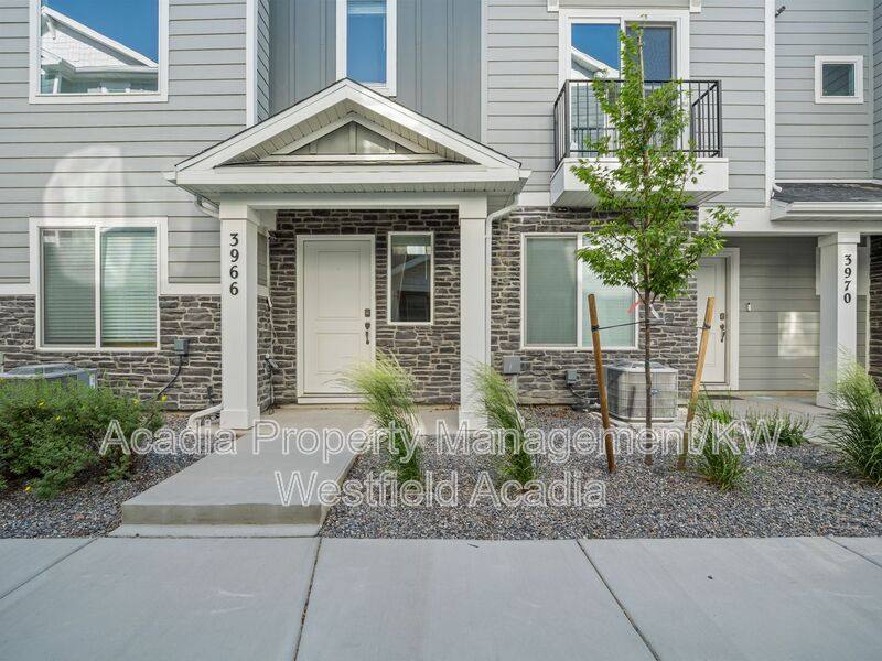 Townhouse for rent at 3966 N Eagle Point Lane, Eagle Mountain, UT 84005