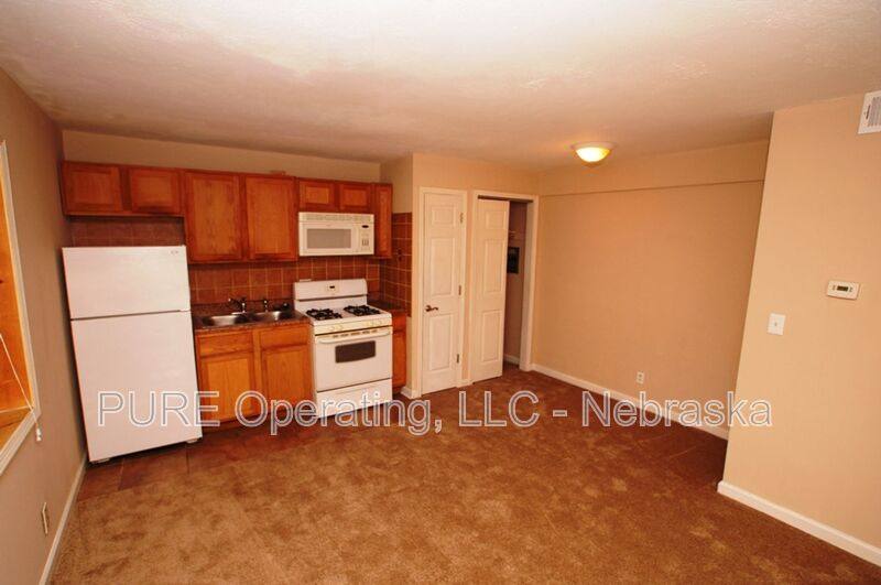 Apartment for rent at 612-616 N 46 St #3, Omaha, NE 68132