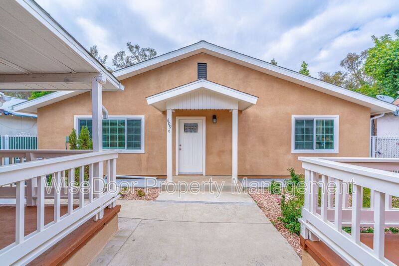 Apartment for rent at 609 W 4th St #C, Brea, CA 92822