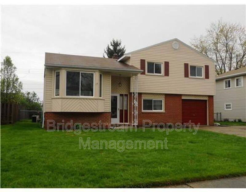 House for rent at 1700 Dutchess Ave, Dayton, OH 45420