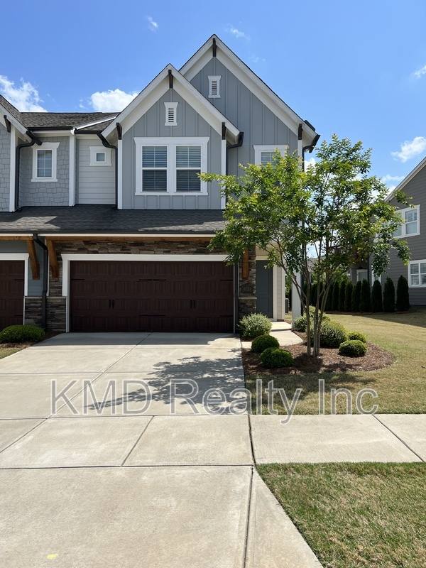 Townhouse for rent at 9735 Briarwick Lane, Charlotte, NC 28277