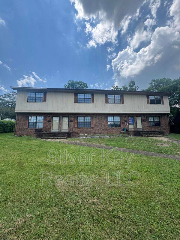 Townhouse for rent at 611INGLESIDE Ave #3, Athens, TN 37303