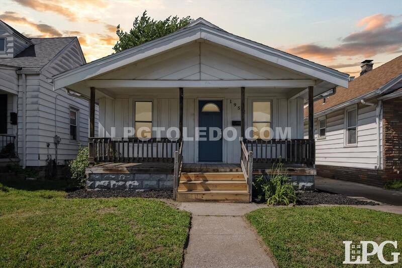 House for rent at 1952 Fairfax Ave, Toledo, OH 43613