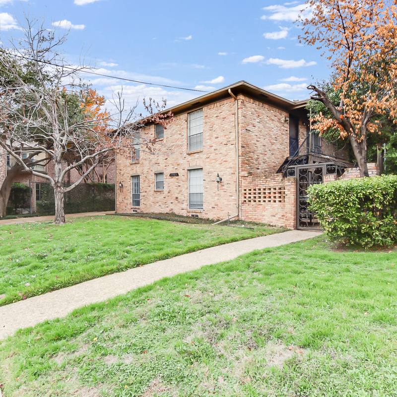 Apartment for rent at 3903 Hawthorne Ave #201, Dallas, TX 75219