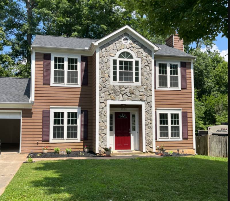 House for rent at 5906 Black Bear Court, Charlotte, NC 28214