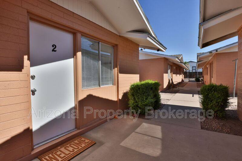 Townhouse for rent at 1702 W Vogel Ave #B2, Phoenix, AZ 85021