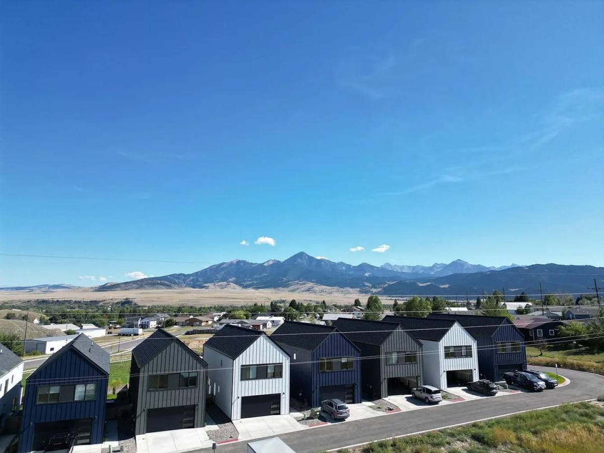 Townhouse for rent at 901 Scenic Trail, Livingston, MT 59047