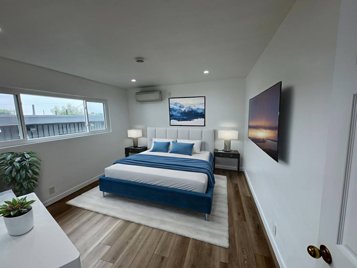 Apartment for rent at 5146 Ithaca Ave, Los Angeles, CA 90032