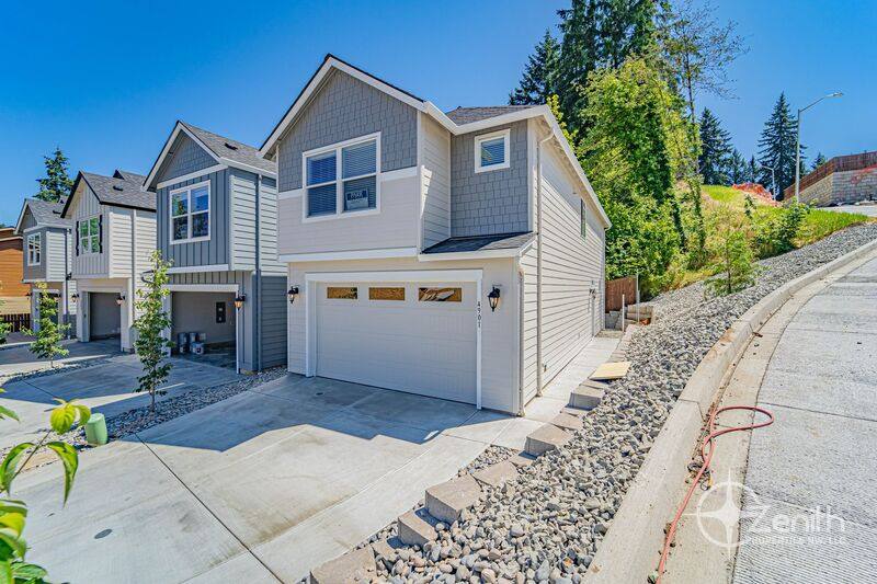 Townhouse for rent at 4901 NE 2nd Court, Vancouver, WA 98663