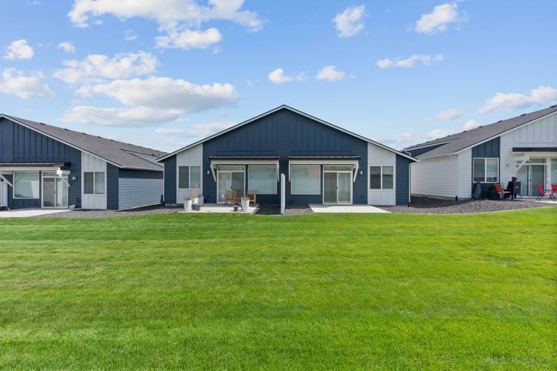 Apartment for rent at 604 S Crescent Lane #1, Greenacres, WA 99016