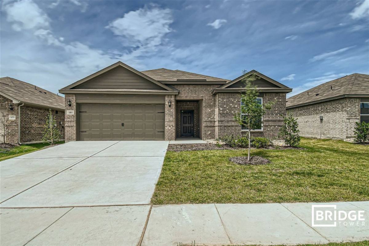House for rent at 181 Banjo Trail, Newark, TX 76071