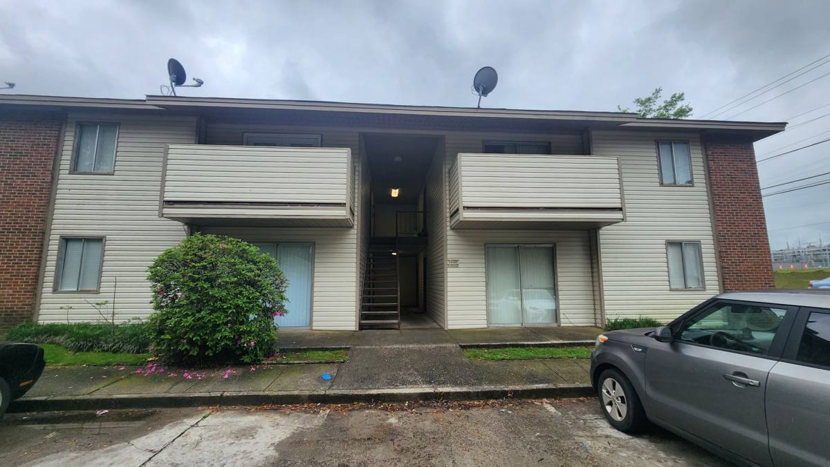 Apartment for rent at 4203 Patton Rd, Huntsville, AL 35805