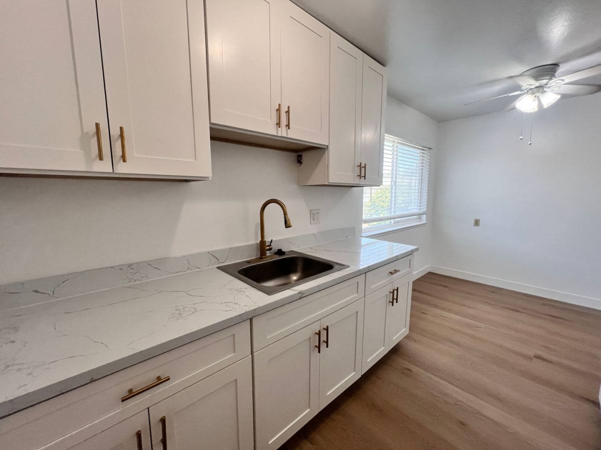 Apartment for rent at 2138 Main St, Santa Clara, CA 95050