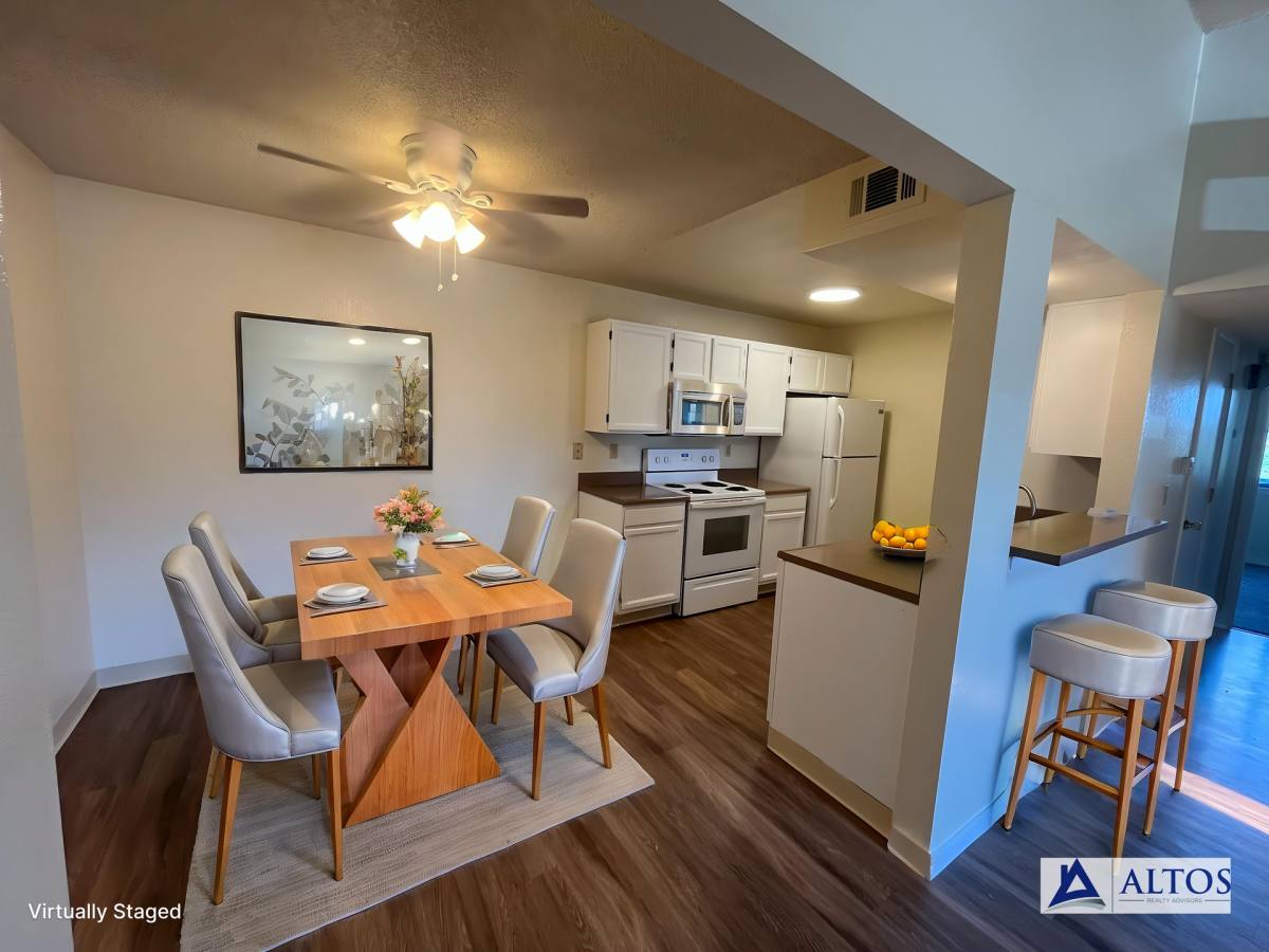 Condo for rent at 1035 S Elkhart Way, Aurora, CO 80012
