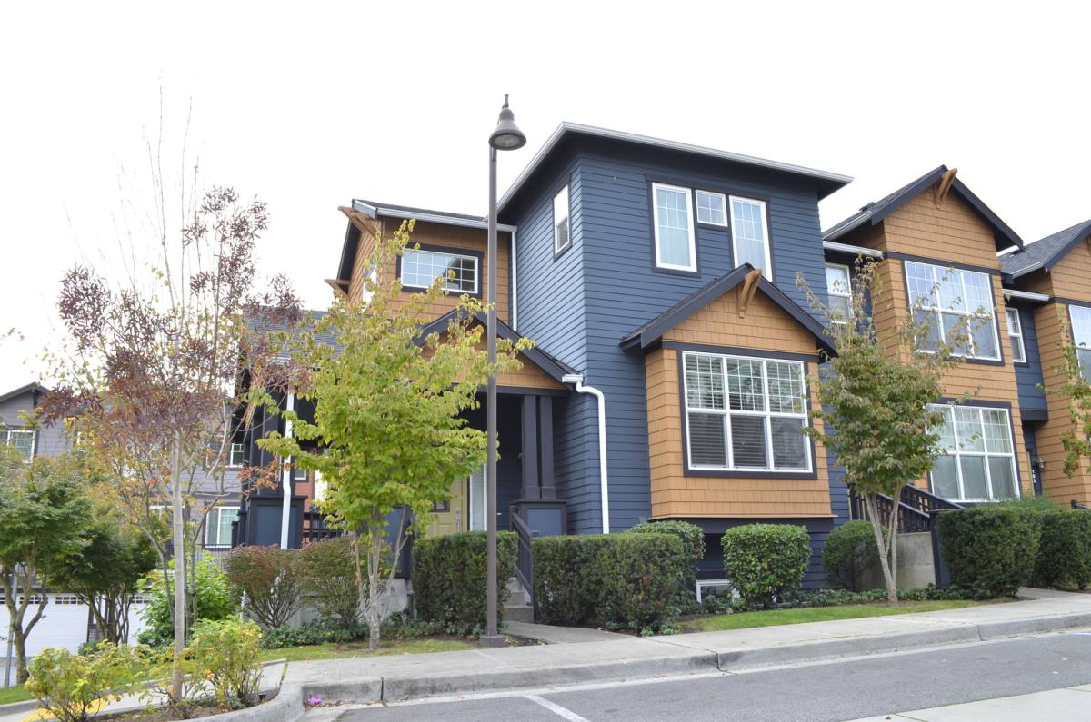 Townhouse for rent at 10383 156th Place NE #105, Redmond, WA 98052